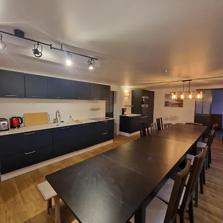 Grande Maison Calme, Proche De Nantes - 11 Personnes - Pro, Famille, Amis * Vertou