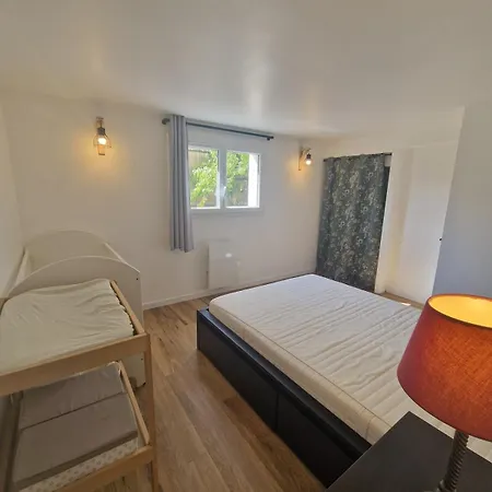 Grande Maison Calme, Proche De Nantes - 11 Personnes - Pro, Famille, Amis Сasa de vacaciones